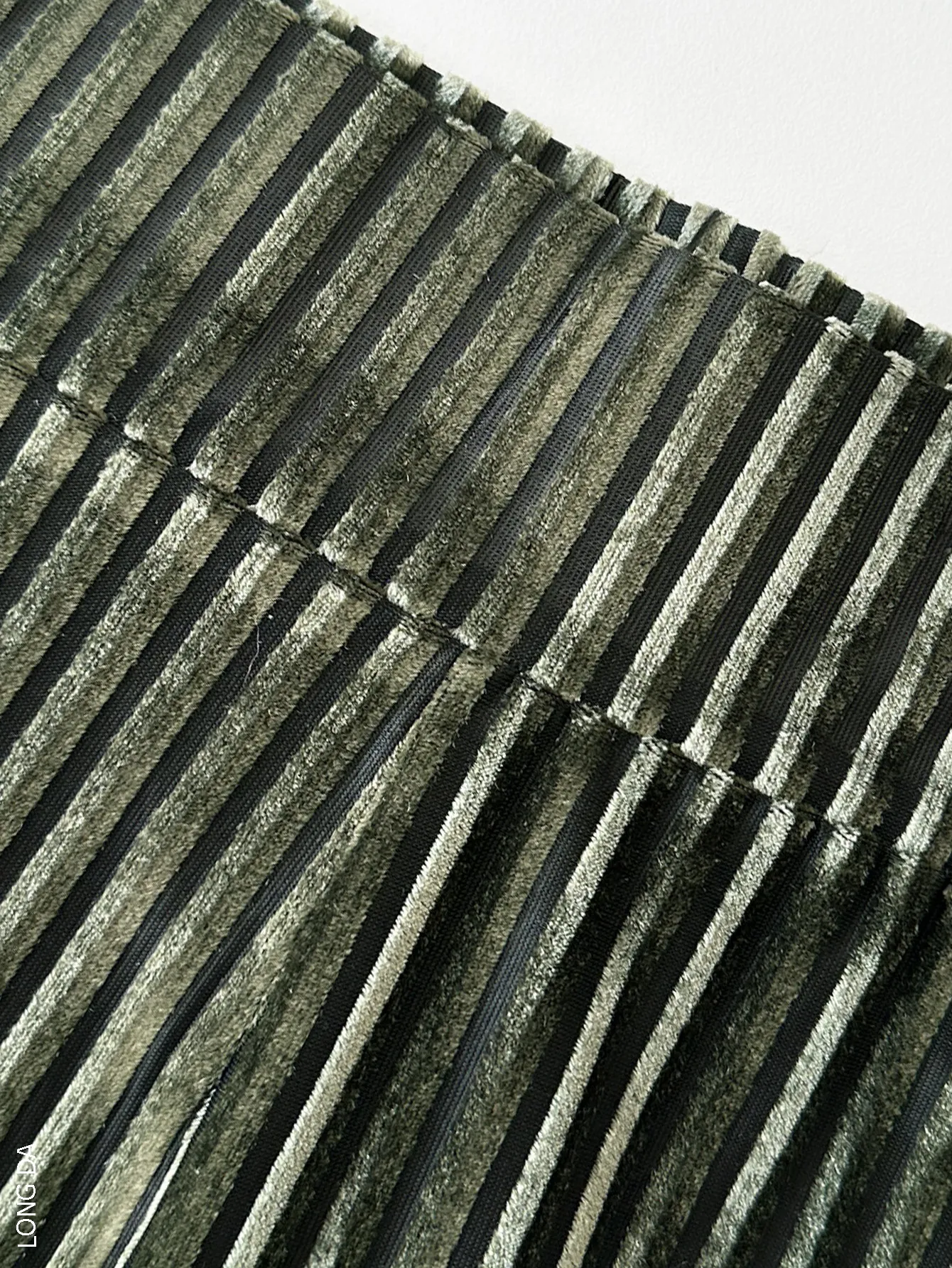 AD2511 1877